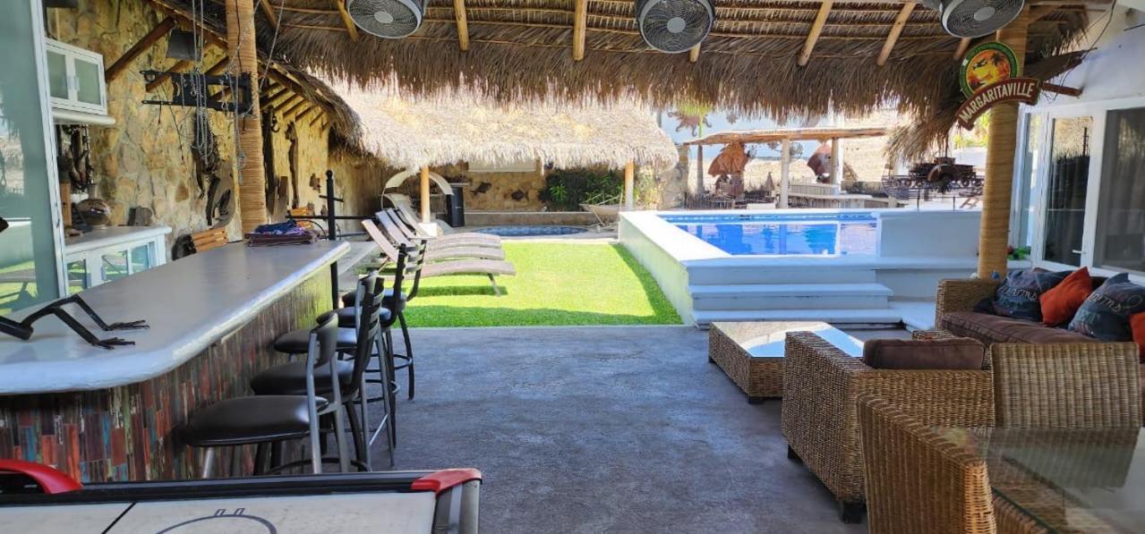 Casa Sol Y Luna Tequesquitengo Exterior photo